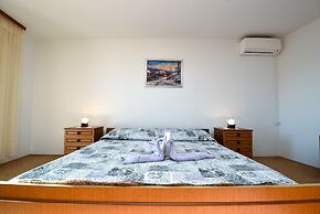 Apartment 1492