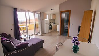 Apartment 1496