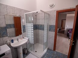 Apartment 1496