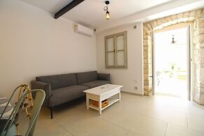 House 1529