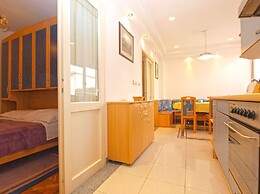 Apartment 1544