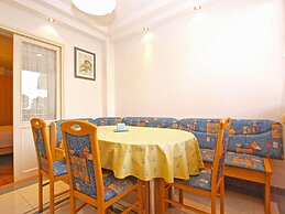 Apartment 1544