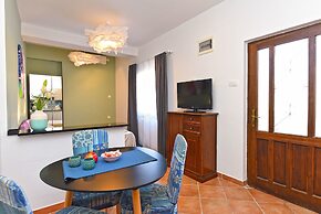 Apartment 1550