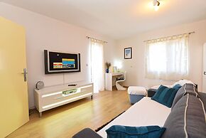 Apartment 1551
