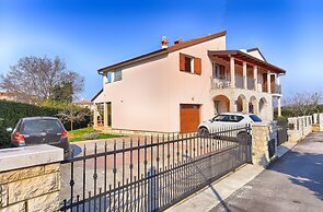 Apartment 1551