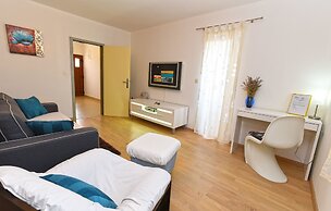 Apartment 1551