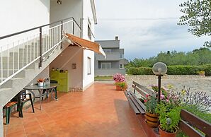 Apartment 1552