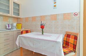Apartment 1552