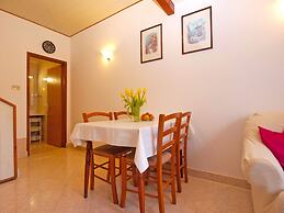Apartment 1558
