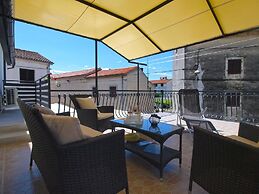 House 1559