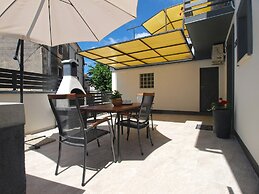 House 1559