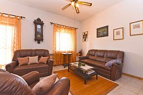 Apartment 1560