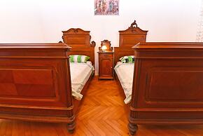 Apartment 1560