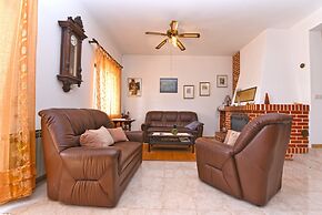 Apartment 1560