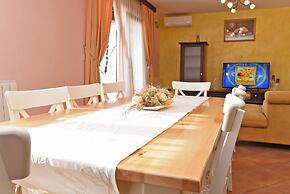 Apartment 1561