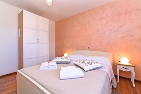 Apartment 1561