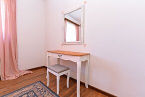 Apartment 1561