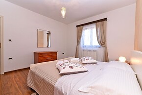 Apartment 1561