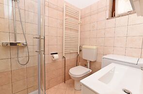 Apartment 1561