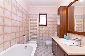 Apartment 1561