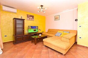 Apartment 1561