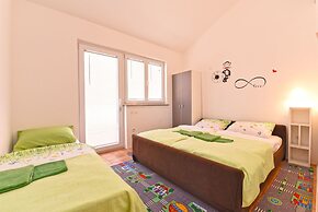 Apartment 1562