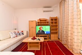 Apartment 1562