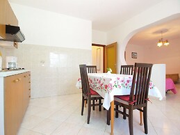 Apartment 1563