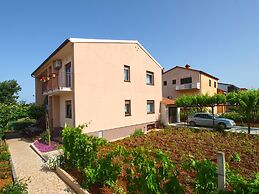 Apartment 1563