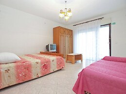 Apartment 1563