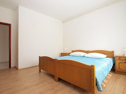 Apartment 1563