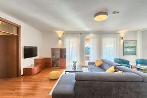 Apartment 1564