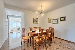 Apartment 1564
