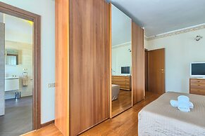 Apartment 1564