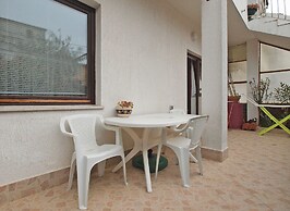 Apartment 1569