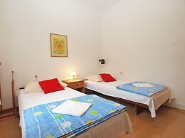Apartment 1569