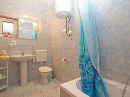 Apartment 1569