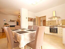 Apartment 1573