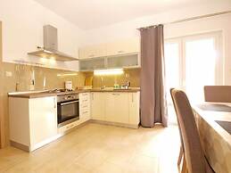 Apartment 1573
