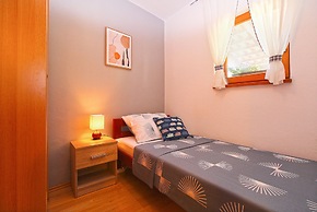Apartment 1573
