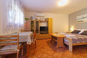 Apartment 1573