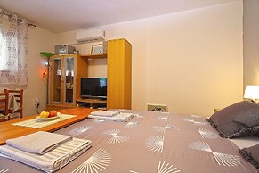 Apartment 1573