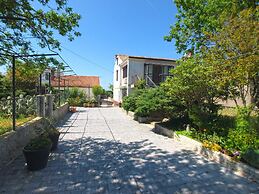 Apartment 1582