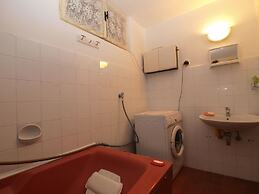 Apartment 1582