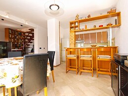 Apartment 1583