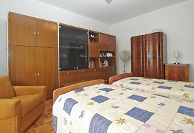 Apartment 1583