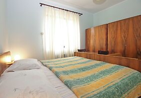 Apartment 1583