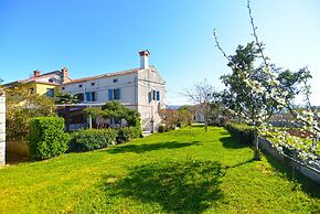 House 1585
