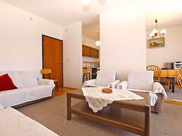 Apartment 1586