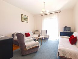 Apartment 1586